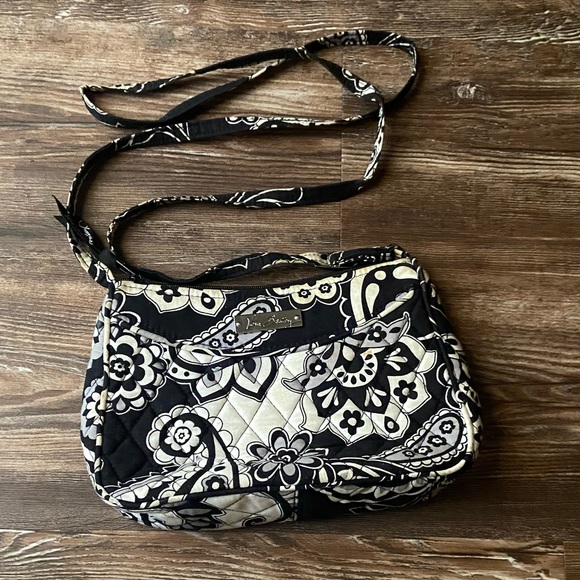 Vera Bradley Handbags - Vera Bradley purse